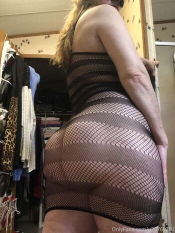 Full leaked Everyonelovespixie private photo