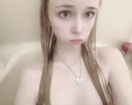 Full leaked Evieleafie private onlyfans photo