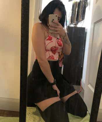 Full leaked Evilbeaniebaby private onlyfans photo