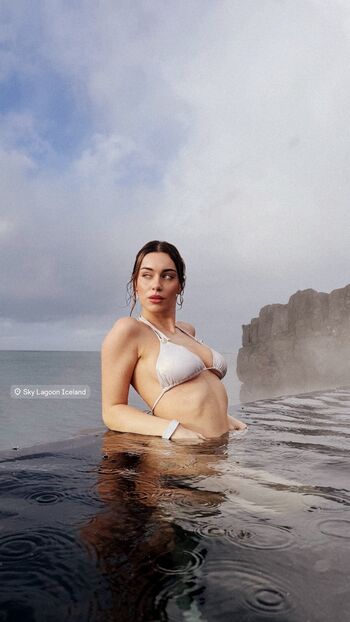 Full leaked Ewazawadza private onlyfans photo