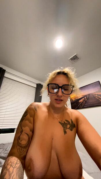 Full leaked Extrasav private photo