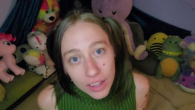 Full leaked Eye contact private photo