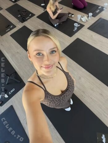 Full leaked Eyfreundin page private photo