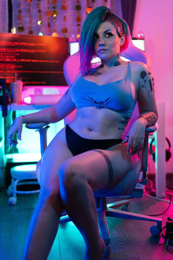 Full leaked Ezy summers cosplay page private photo