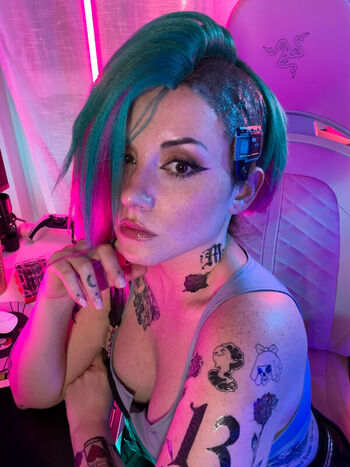 Full leaked Ezy summers cosplay page private photo