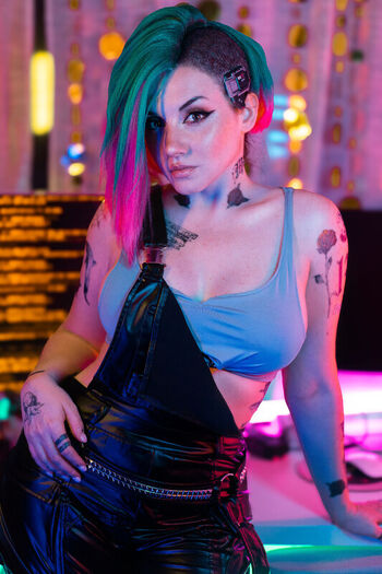 Full leaked Ezy summers cosplay page private photo