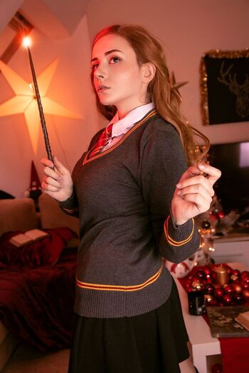 Full leaked Ezysummers cosplay private photo