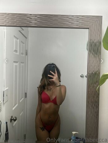 Full leaked Fabeccca private onlyfans photo