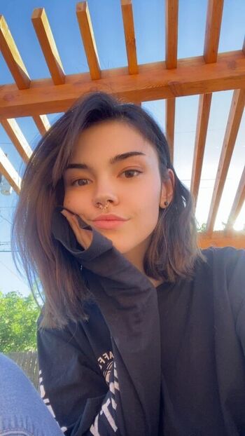 Full leaked Faerienugs private photo