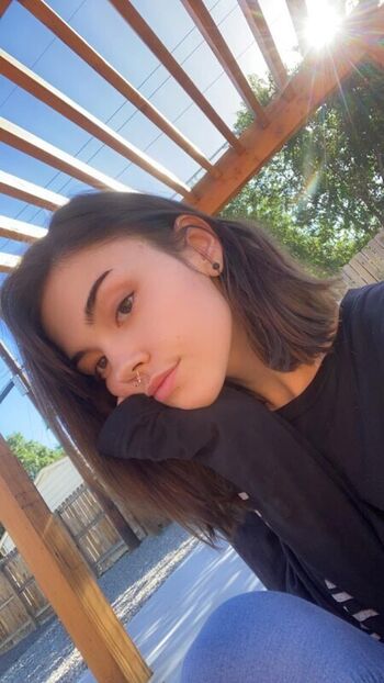Full leaked Faerienugs private photo