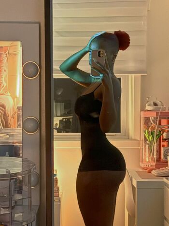 Full leaked Faeriidollx private photo