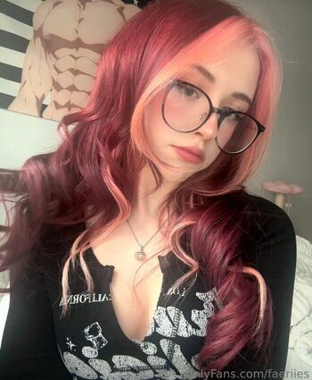 Full leaked Faeriies private photo