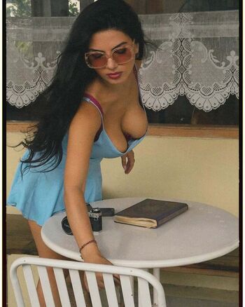 Full leaked Fainazuckerman private onlyfans photo