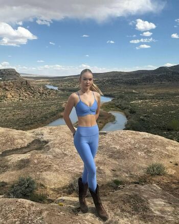 Full leaked Faith schroder private photo