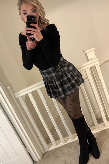 Full leaked Fallon sherrock page private onlyfans photo