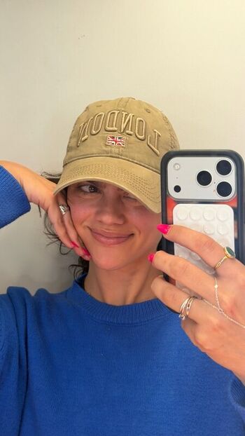 Full leaked Fallon smythe private photo