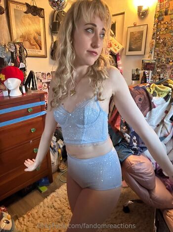 Full leaked Fandomreactions page private onlyfans photo