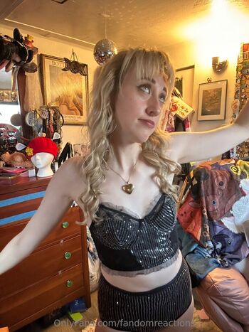 Full leaked Fandomreactions page private onlyfans photo