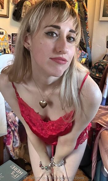 Full leaked Fandomreactions private onlyfans photo