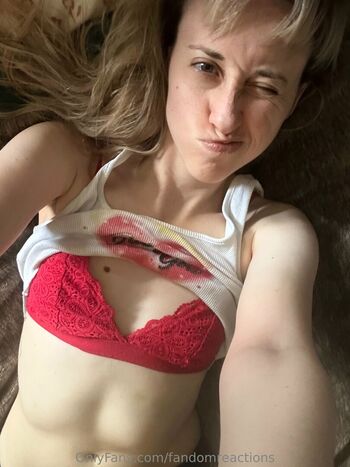 Full leaked Fandomreactions private onlyfans photo