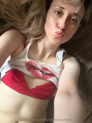 Full leaked Fandomreactions private onlyfans photo