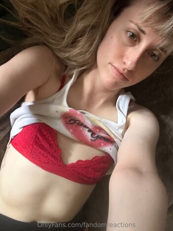 Full leaked Fandomreactions private onlyfans photo