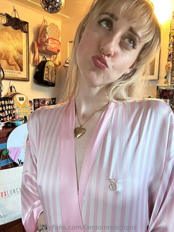 Full leaked Fandomreactions private onlyfans photo