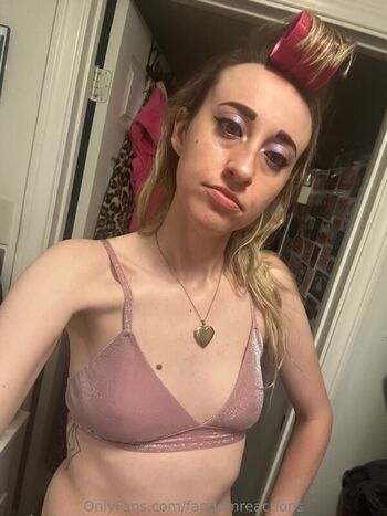 Full leaked Fandomreactions private photo