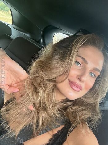 Full leaked Fanny fee werther private photo