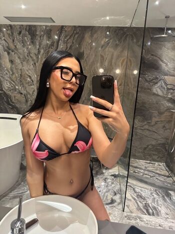 Full leaked Fatdemeyy private onlyfans photo