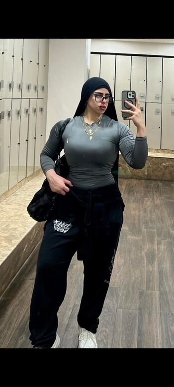 Full leaked Fatemaelnemrr private onlyfans photo