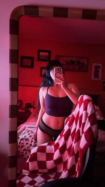 Full leaked Fckoffmaebe private photo