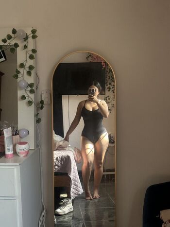 Full leaked Feersshii page private photo