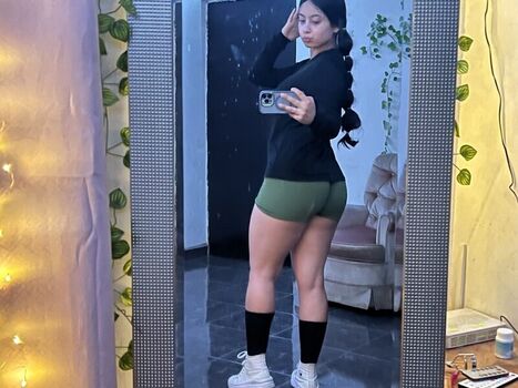 Full leaked Feersshii private photo