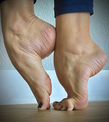 Full leaked Feet page private onlyfans photo