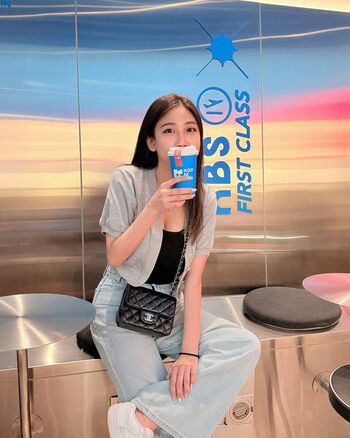 Full leaked Feifeihsieh page private onlyfans photo