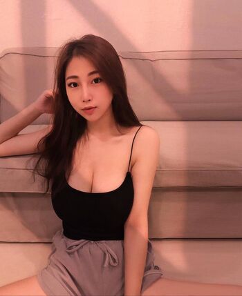 Full leaked Feifeihsieh page private onlyfans photo