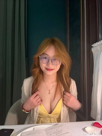 Full leaked Feixings private onlyfans photo