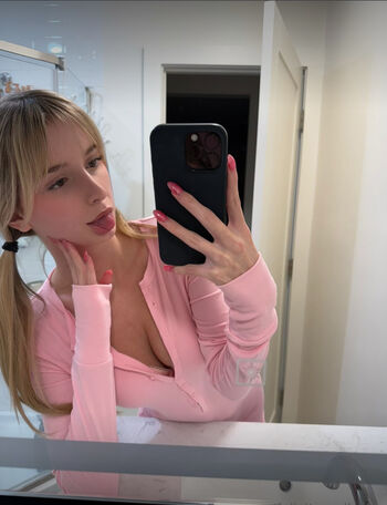 Full leaked Felicityhughes  page private onlyfans photo