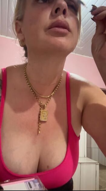 Full leaked Felina cris page private onlyfans photo