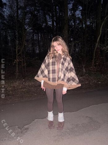 Full leaked Felinenyaa private onlyfans photo