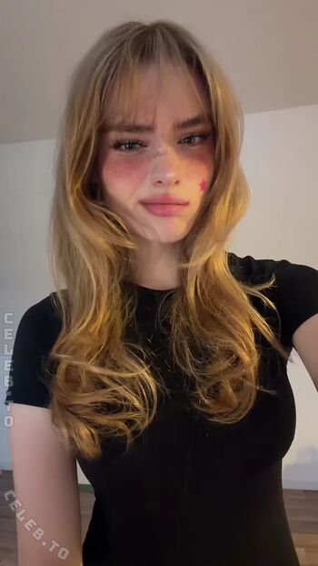 Full leaked Felinenyaa private photo