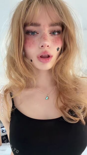 Full leaked Felinenyaa private photo
