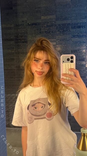 Full leaked Felinenyaa private photo