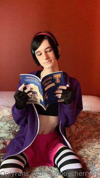 Full leaked Femboycherryblossom private photo