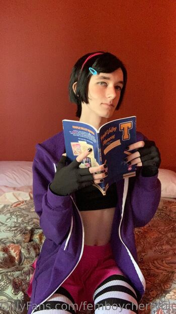 Full leaked Femboycherryblossom private photo