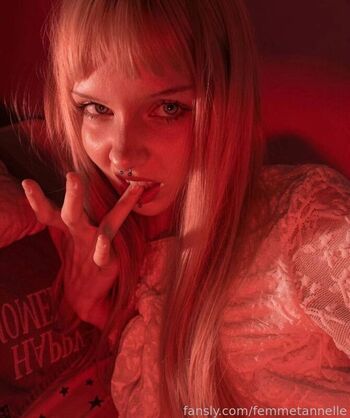 Full leaked Femmetannelle private photo