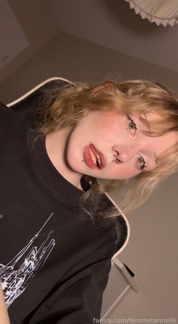 Full leaked Femmetannelle private photo
