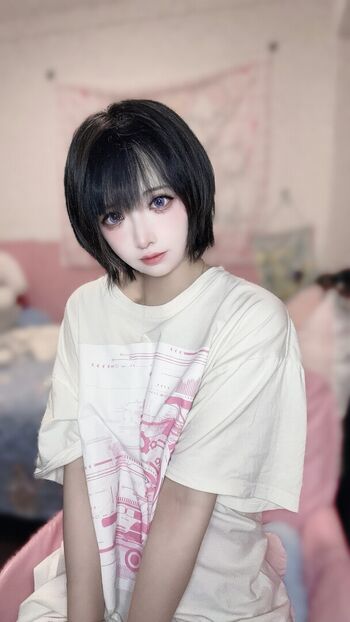 Full leaked Fengmaoss page private onlyfans photo