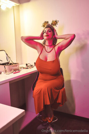 Full leaked Fenice modella private onlyfans photo